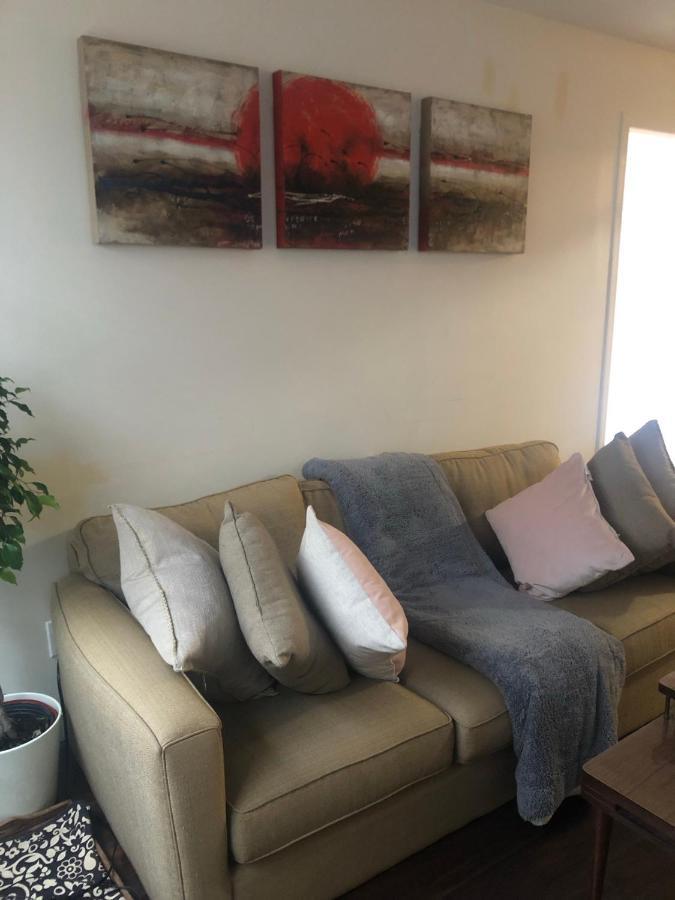 Quiet-Comfy 3 Bedroom Home On A Tree Lined Street In Kits Vancouver Eksteriør billede