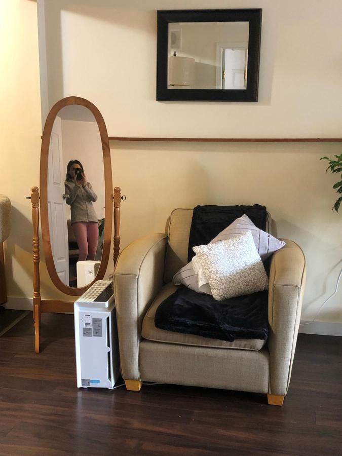 Quiet-Comfy 3 Bedroom Home On A Tree Lined Street In Kits Vancouver Eksteriør billede